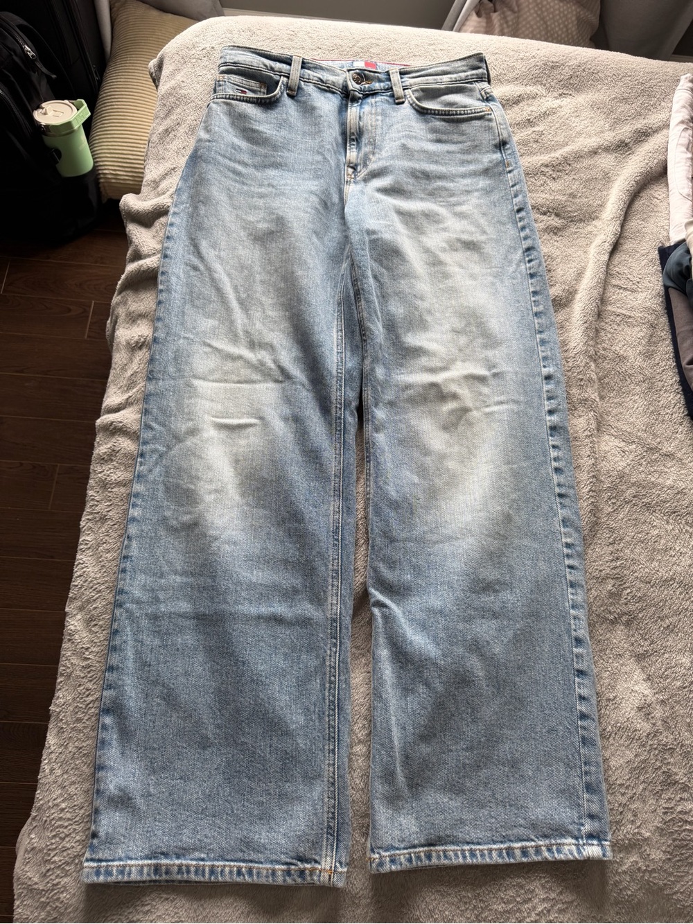 Tommy Hilfiger Women's Light Wash Boyfriend Jeans - Blue